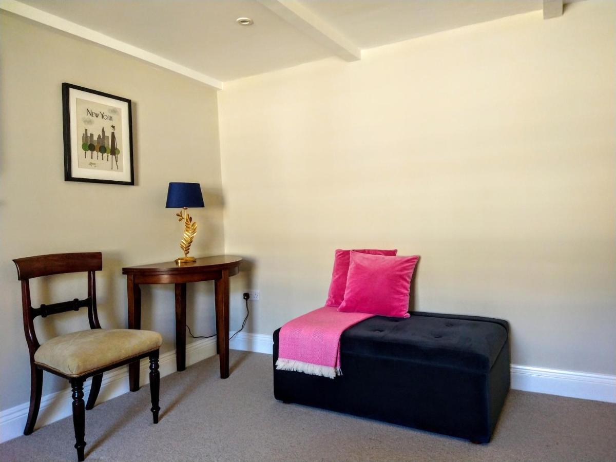 Stunning & Central Milsom Street Apartment Бат Экстерьер фото